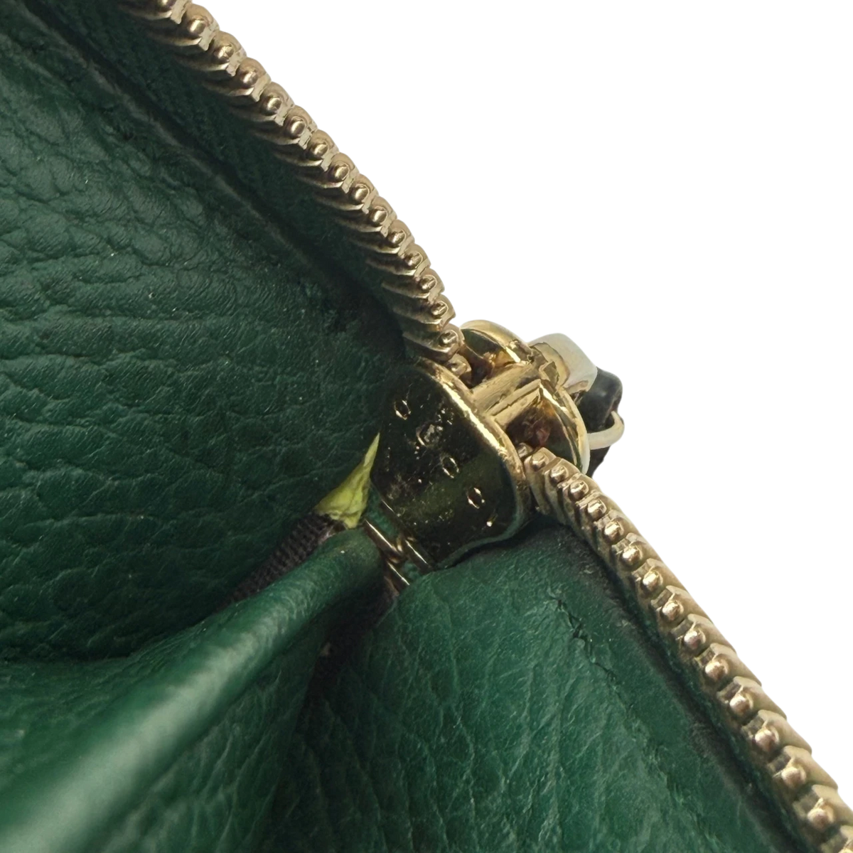 Gucci Geldbeutel Zipper small monogram beige – Beschläge im Detail