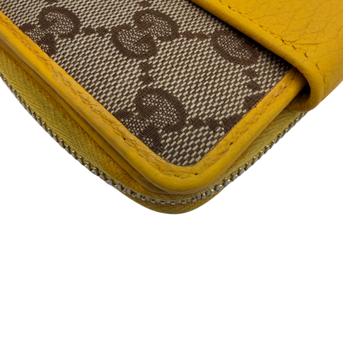 Gucci Geldbeutel Zipper small monogram beige – Ecken im Detail