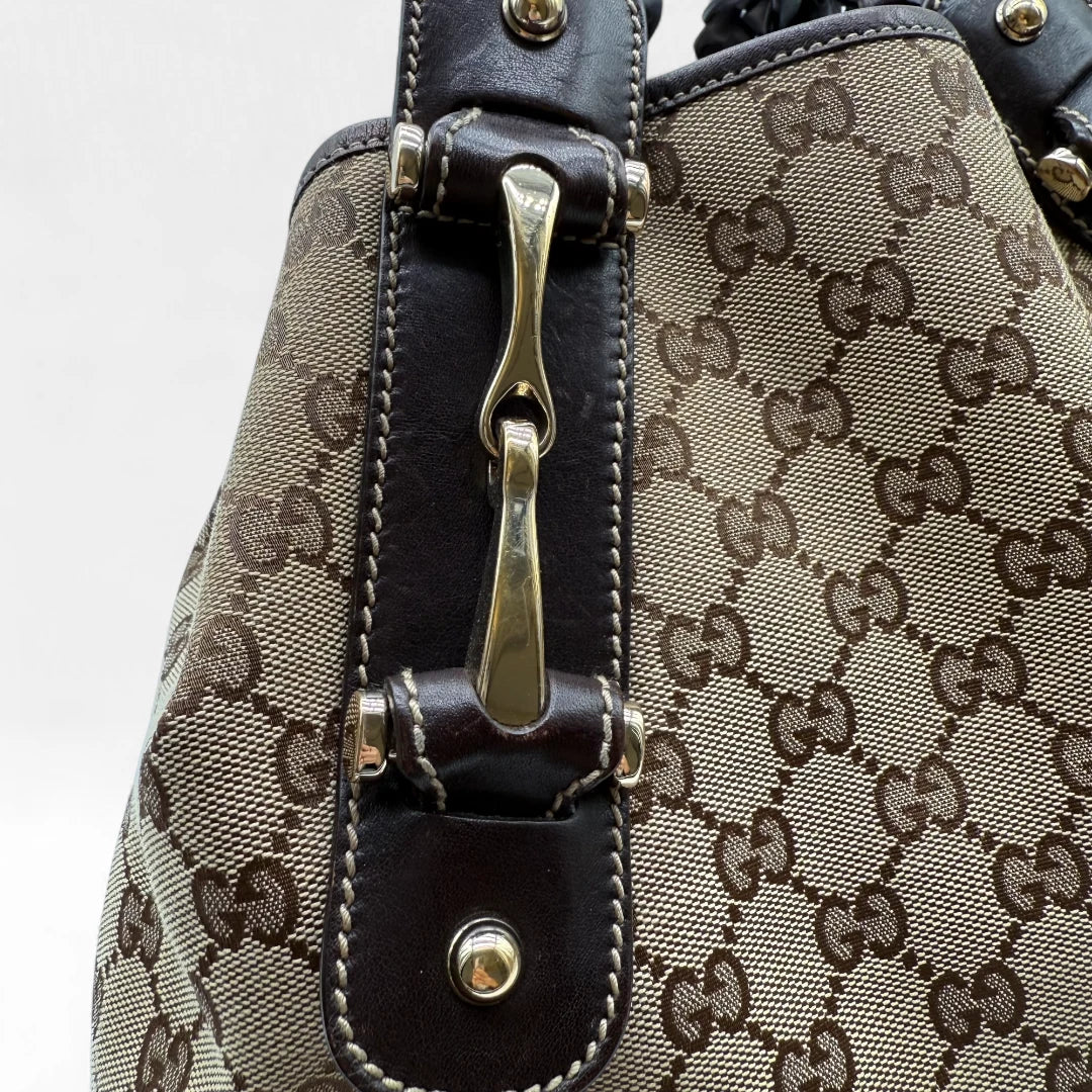 Gucci Pelham handbag