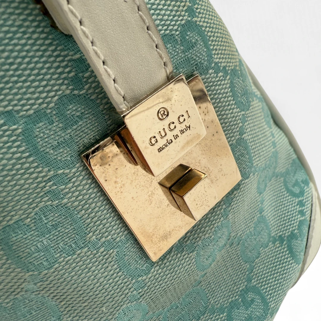 Gucci Handtasche Abbey länglich hellblau