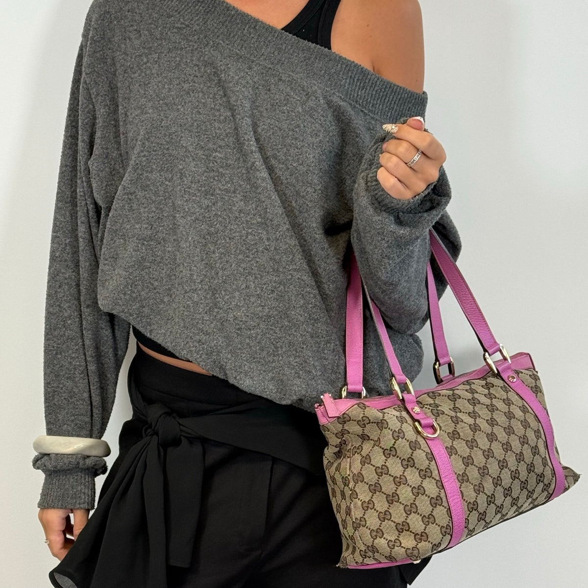 Gucci Handtasche Abbey monogram beige