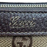 Gucci Handtasche Abbey small monogram beige – Prägung im Detail