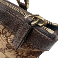 Gucci Handtasche Abbey small monogram beige – Beschläge im Detail