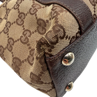 Gucci Handtasche Abbey small monogram beige – Ecken im Detail