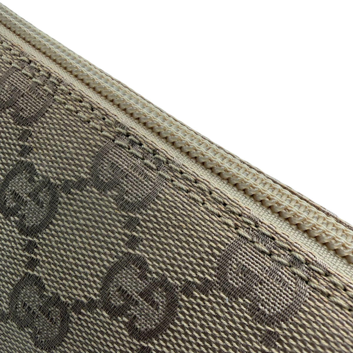 Gucci Handtasche Boat Baguette monogram beige – Innenansicht
