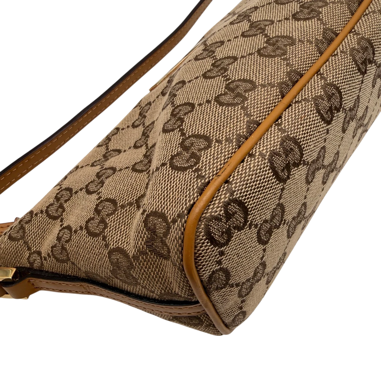 Gucci Handtasche Boat Baguette monogram beige