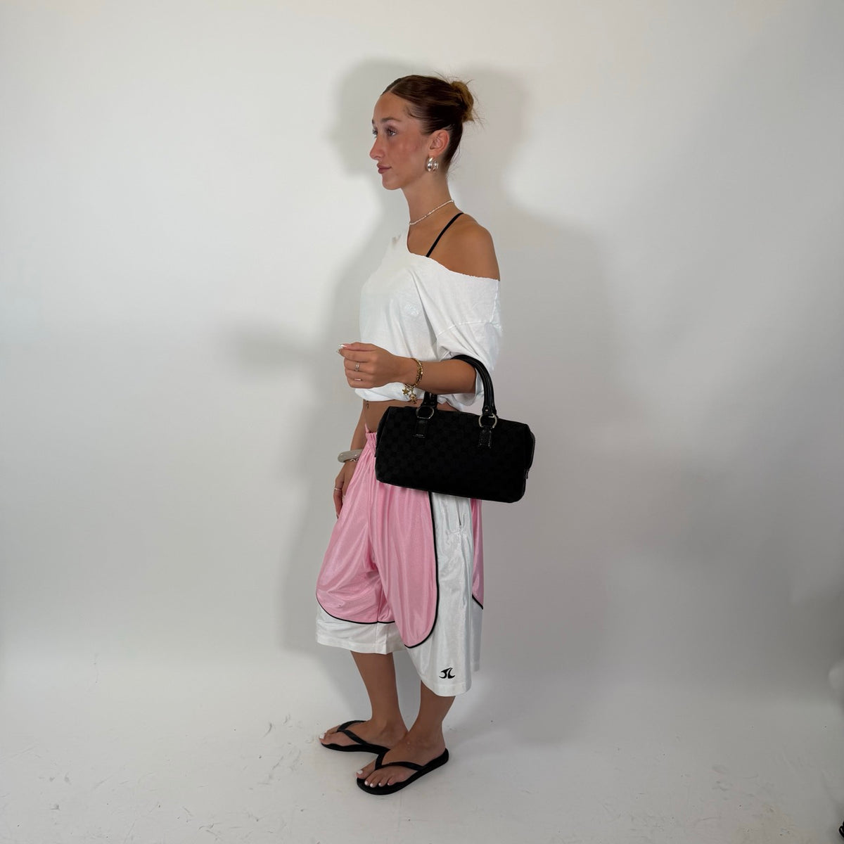 Gucci Handtasche Boston Balthus monogram schwarz – getragen am Model