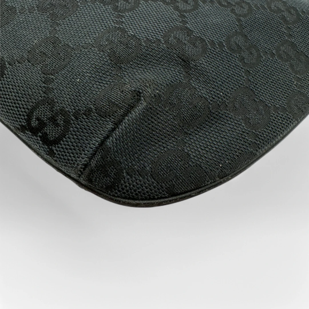 Gucci Handtasche Croissant Form dunkelblau