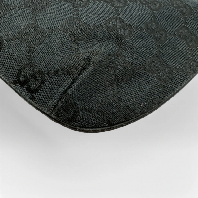 Gucci Handtasche Croissant Form dunkelblau