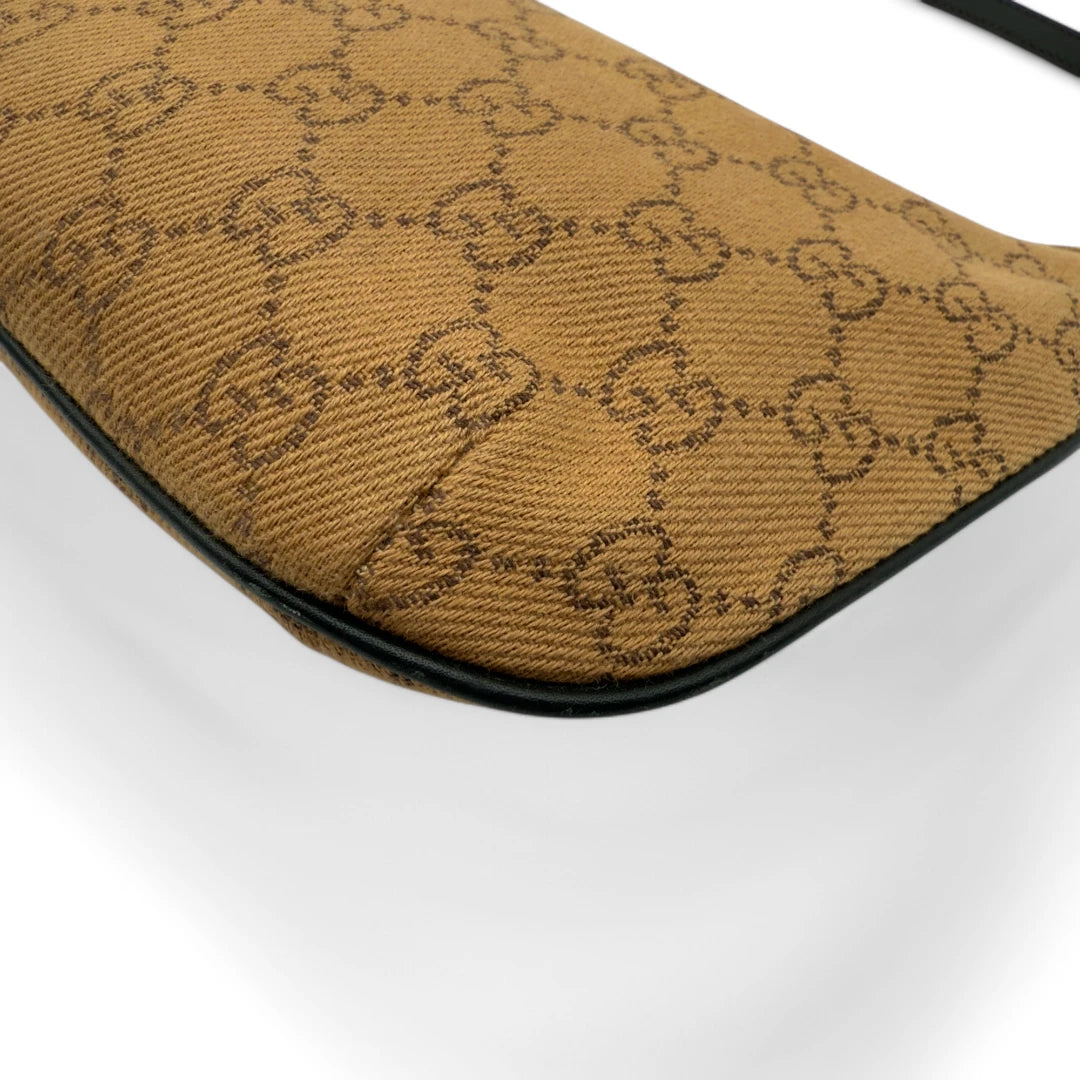 Gucci Handtasche Croissant Form monogram hellbraun