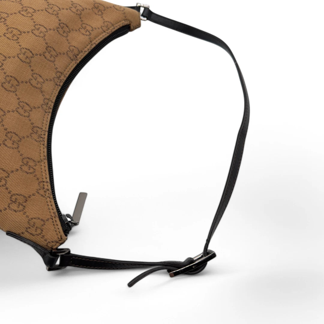 Gucci Handtasche Croissant Form monogram hellbraun