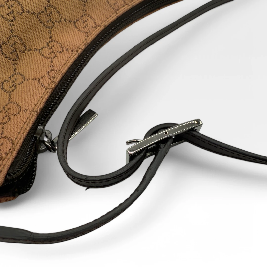 Gucci Handtasche Croissant Form hellbraun