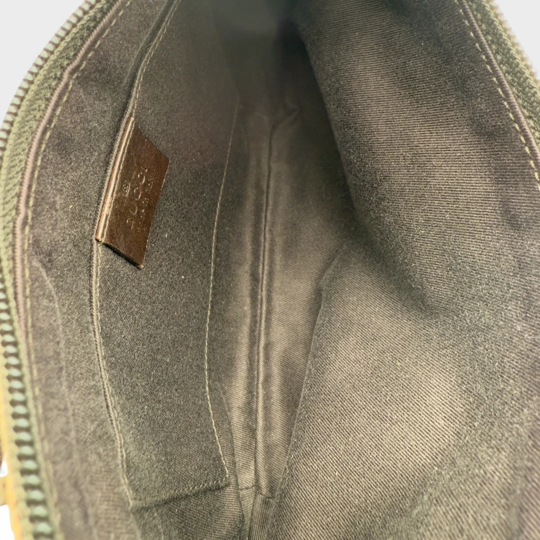 Gucci Handtasche Croissant Form hellbraun