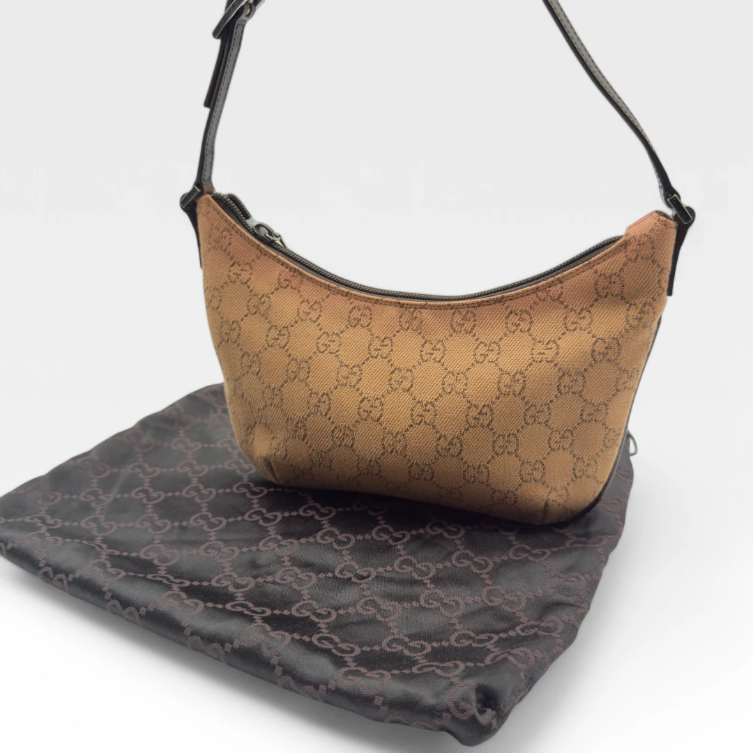 Gucci Handtasche Croissant Form hellbraun