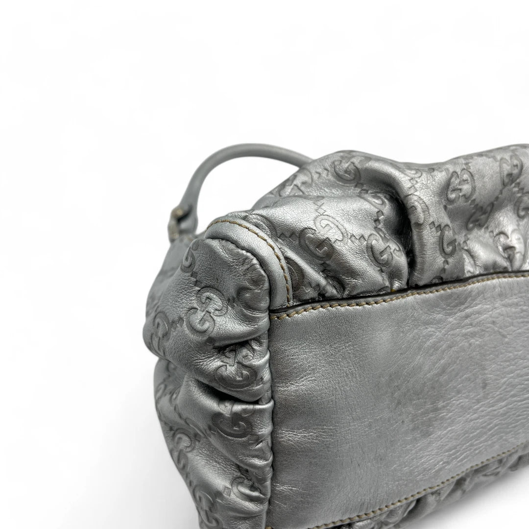 Gucci handbag D-ring made of leather monogram silver
