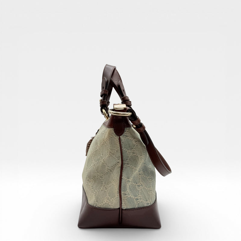 Sac à main en forme de cœur