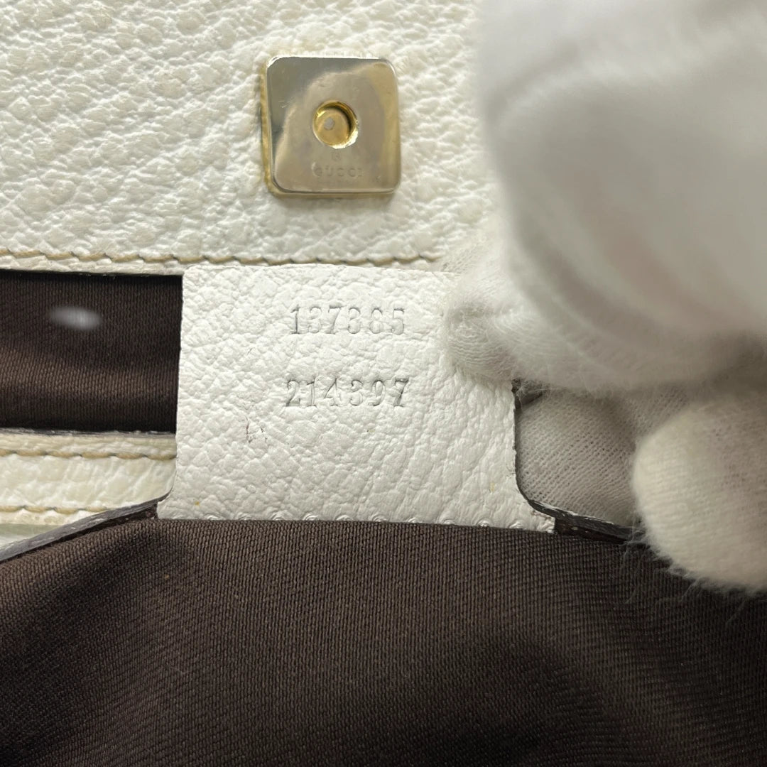 Gucci Horsebit handbag in white leather