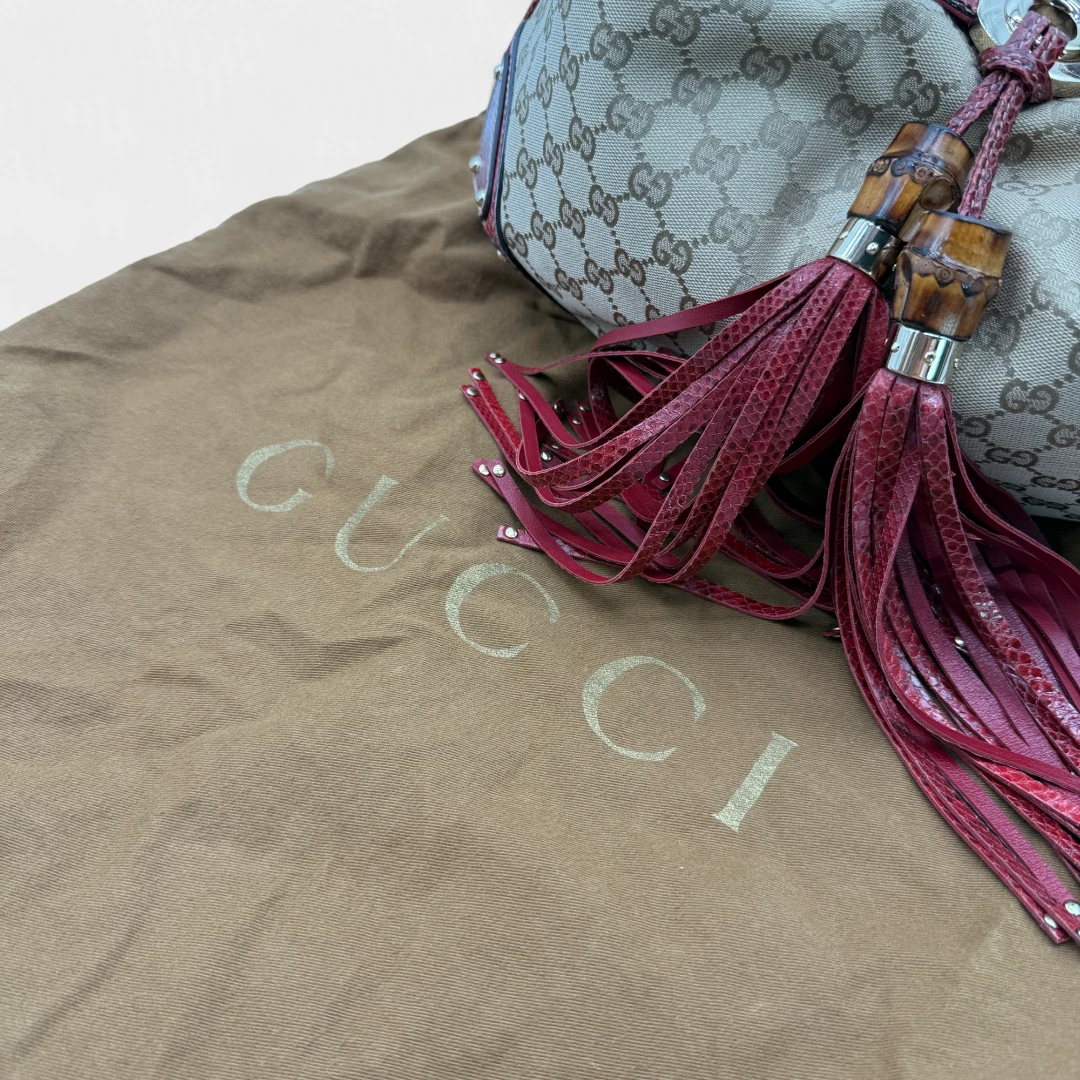 Gucci Handtasche Indy mit Pythonprint
