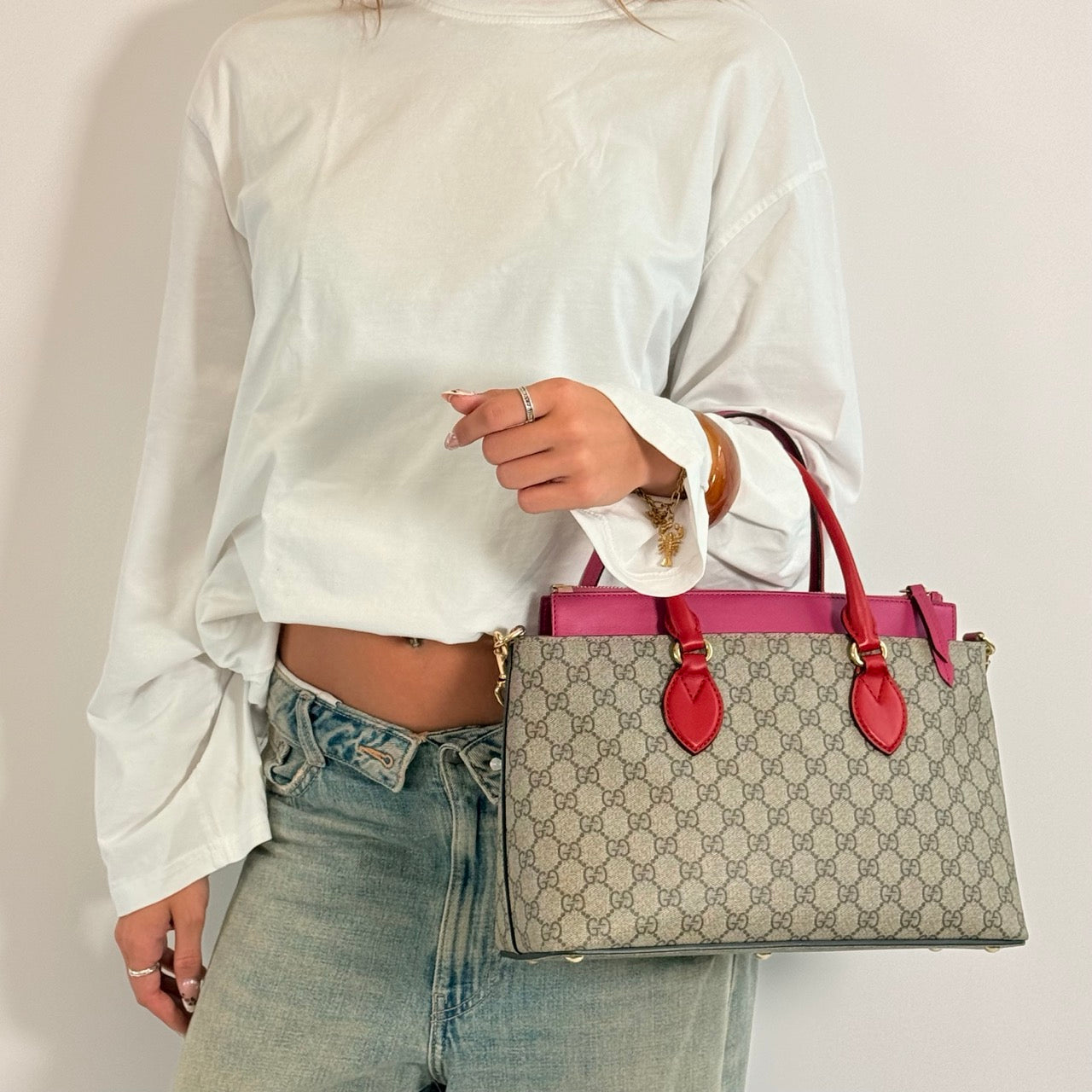 Gucci Handtasche Linea A GG Supreme monogram beige
