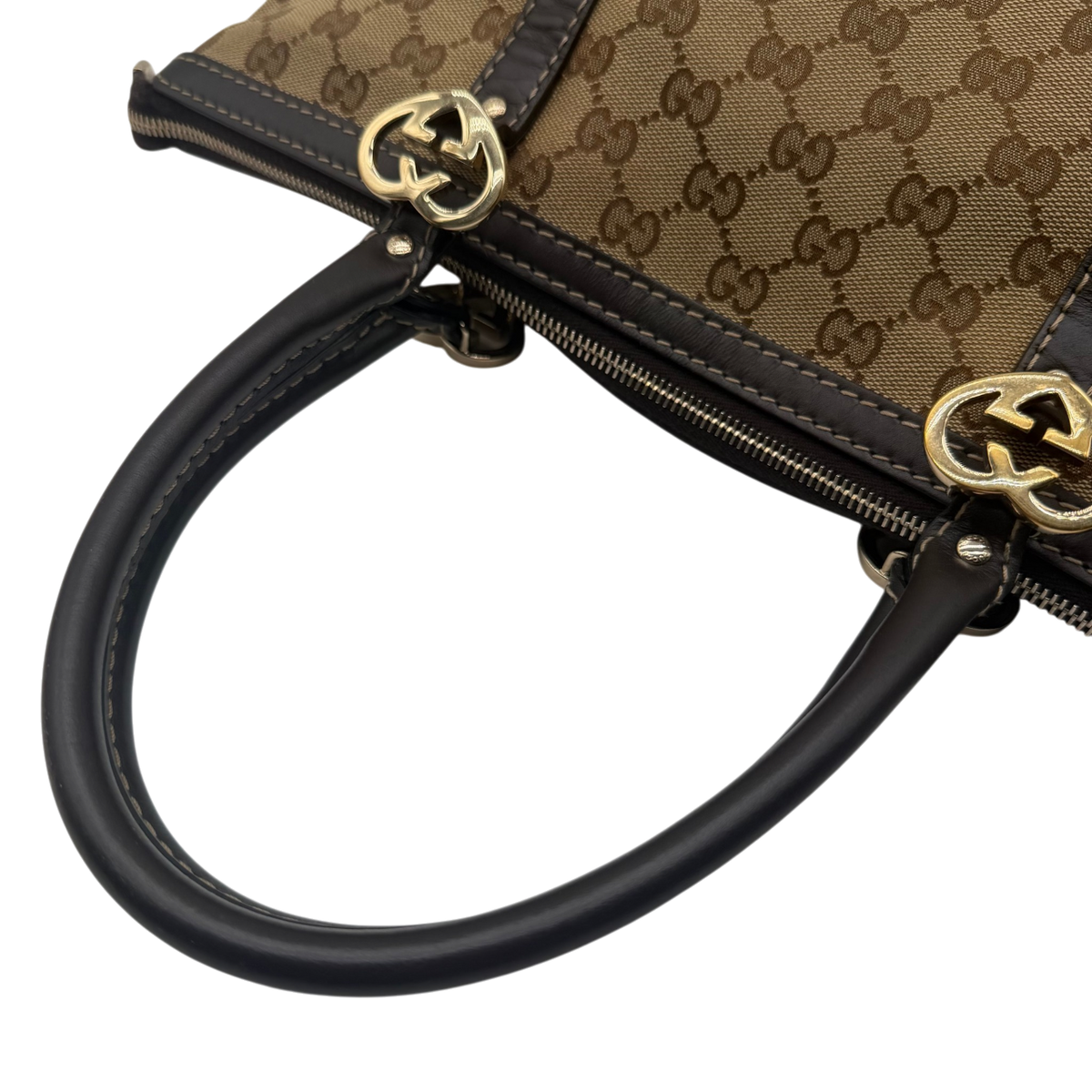 Gucci Handtasche Lovely Heart monogram beige – Henkel im Detail