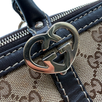 Gucci Handtasche Lovely Heart monogram beige – Logo im Detail