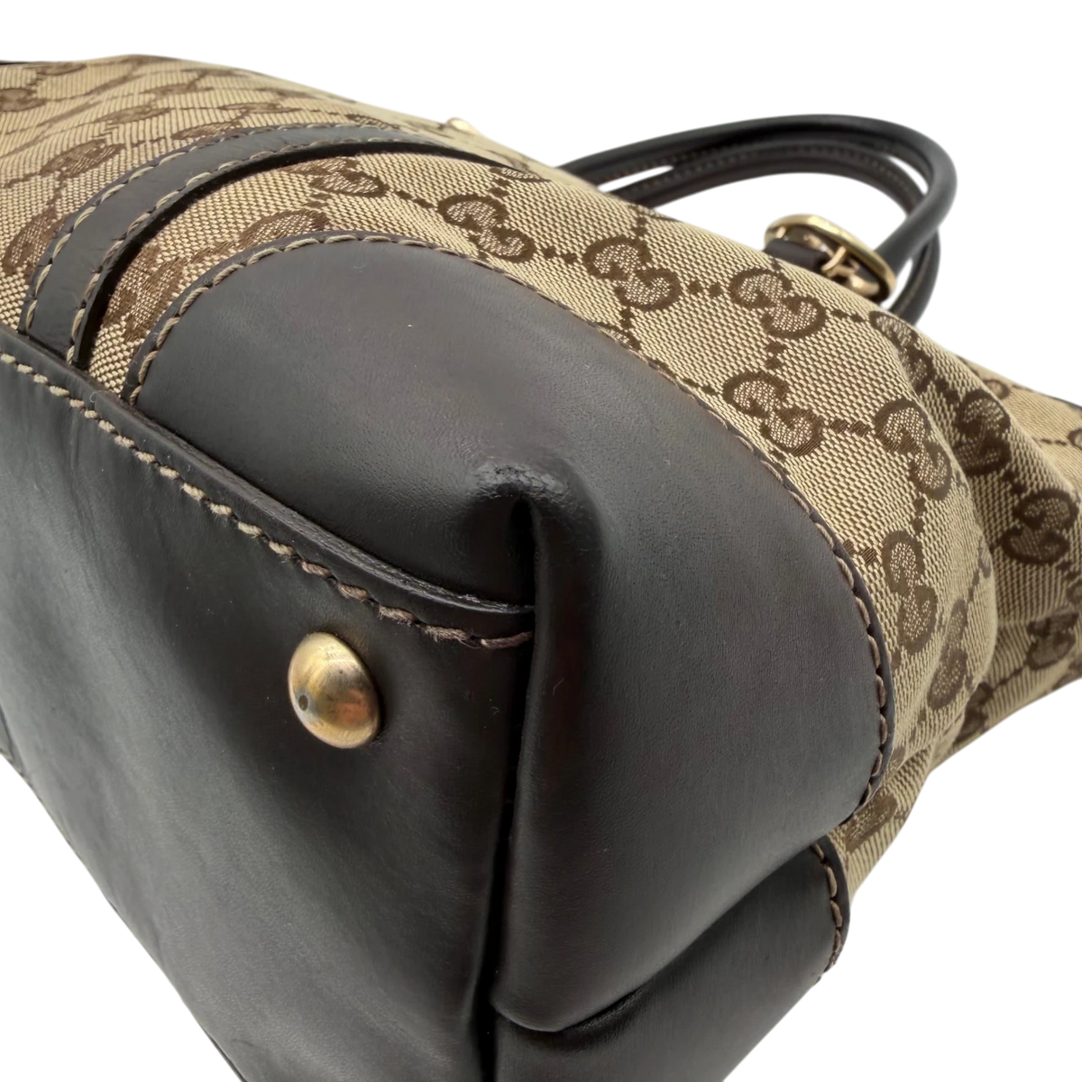 Gucci Handtasche Lovely Heart monogram beige – Ecken im Detail