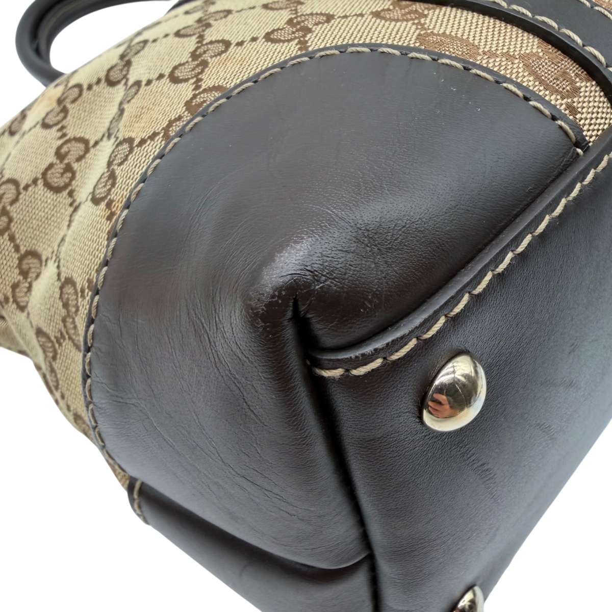 Gucci Handtasche Lovely Heart monogram beige – Ecken im Detail