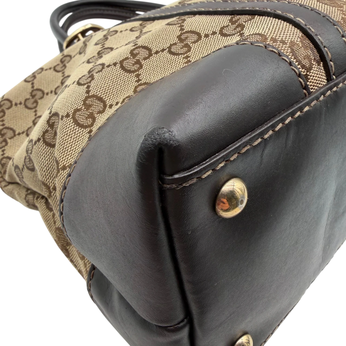 Gucci Handtasche Lovely Heart monogram beige – Ecken im Detail