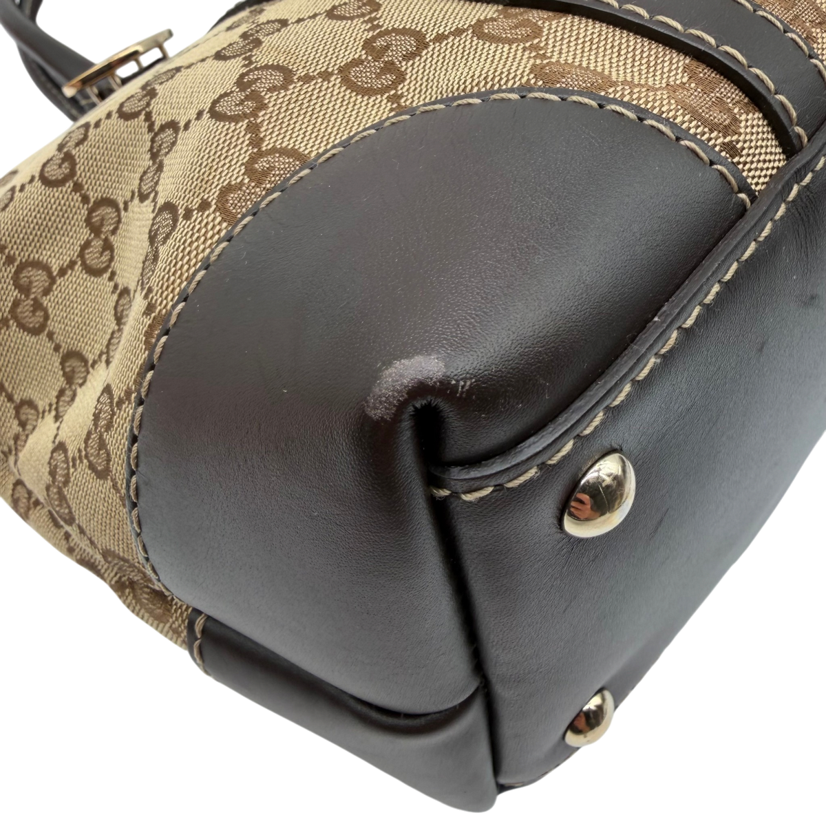 Gucci Handtasche Lovely Heart monogram beige – Ecken im Detail