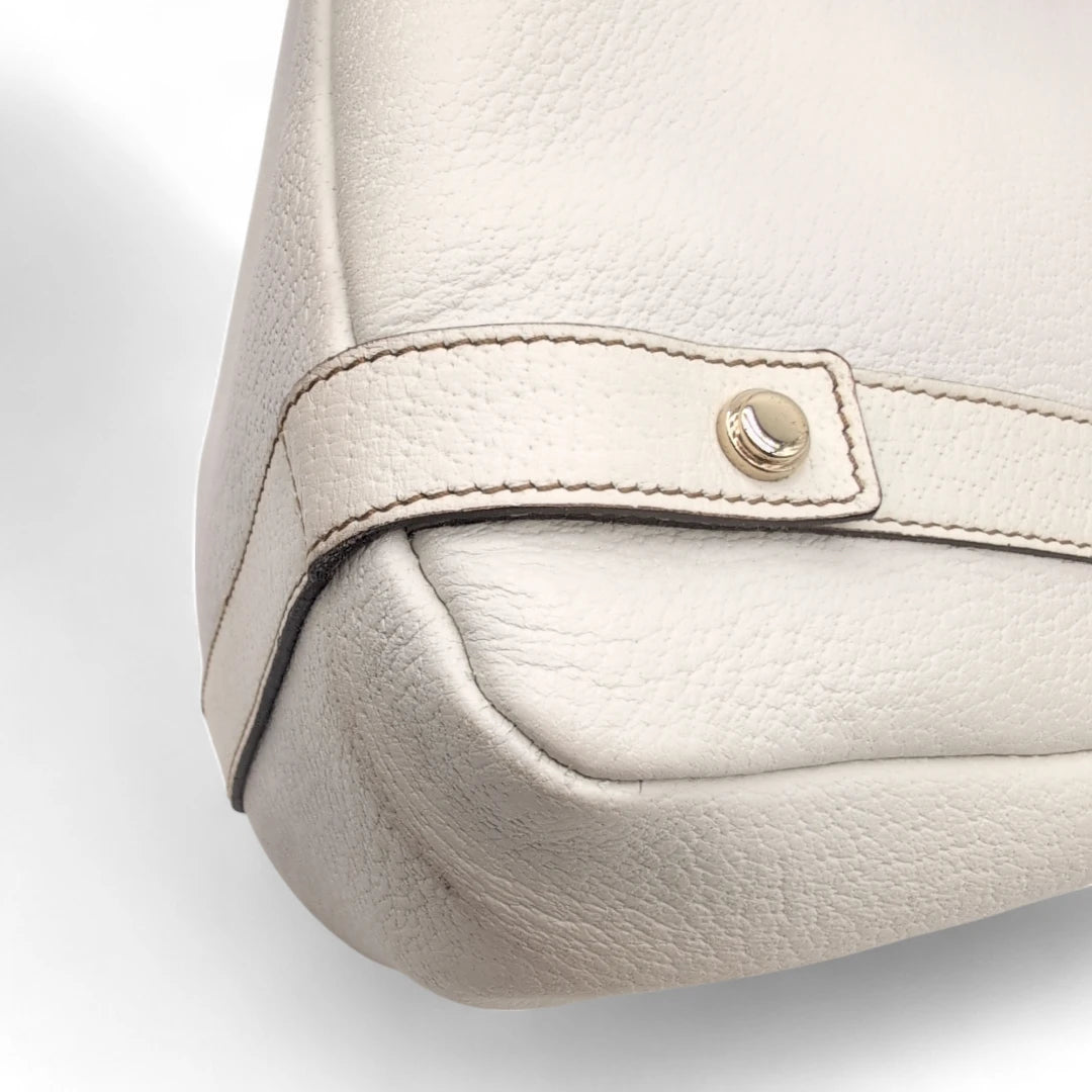Gucci Handtasche / Shopper Abbey aus Leder weiß