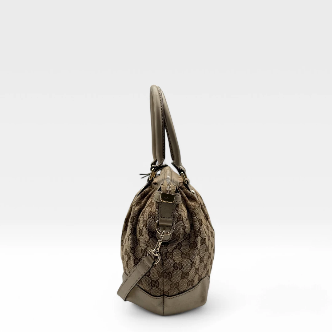 Gucci Handtasche Sukey goldene Lederdetails beige