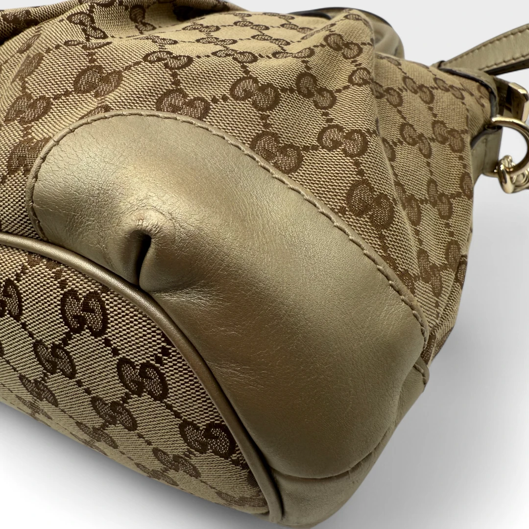 Gucci Handtasche Sukey goldene Lederdetails beige