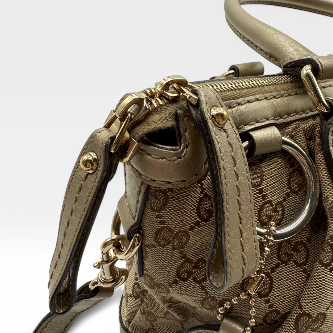 Gucci Handtasche Sukey goldene Lederdetails beige