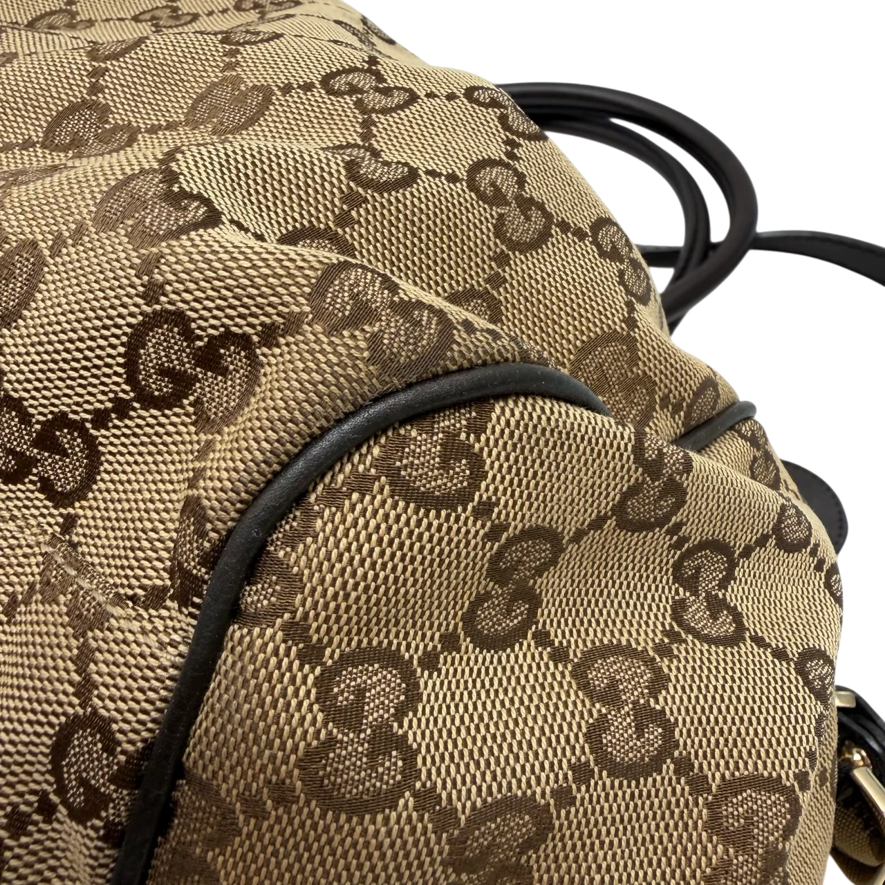 Gucci Handtasche Sukey mit Umhängegurt monogram beige