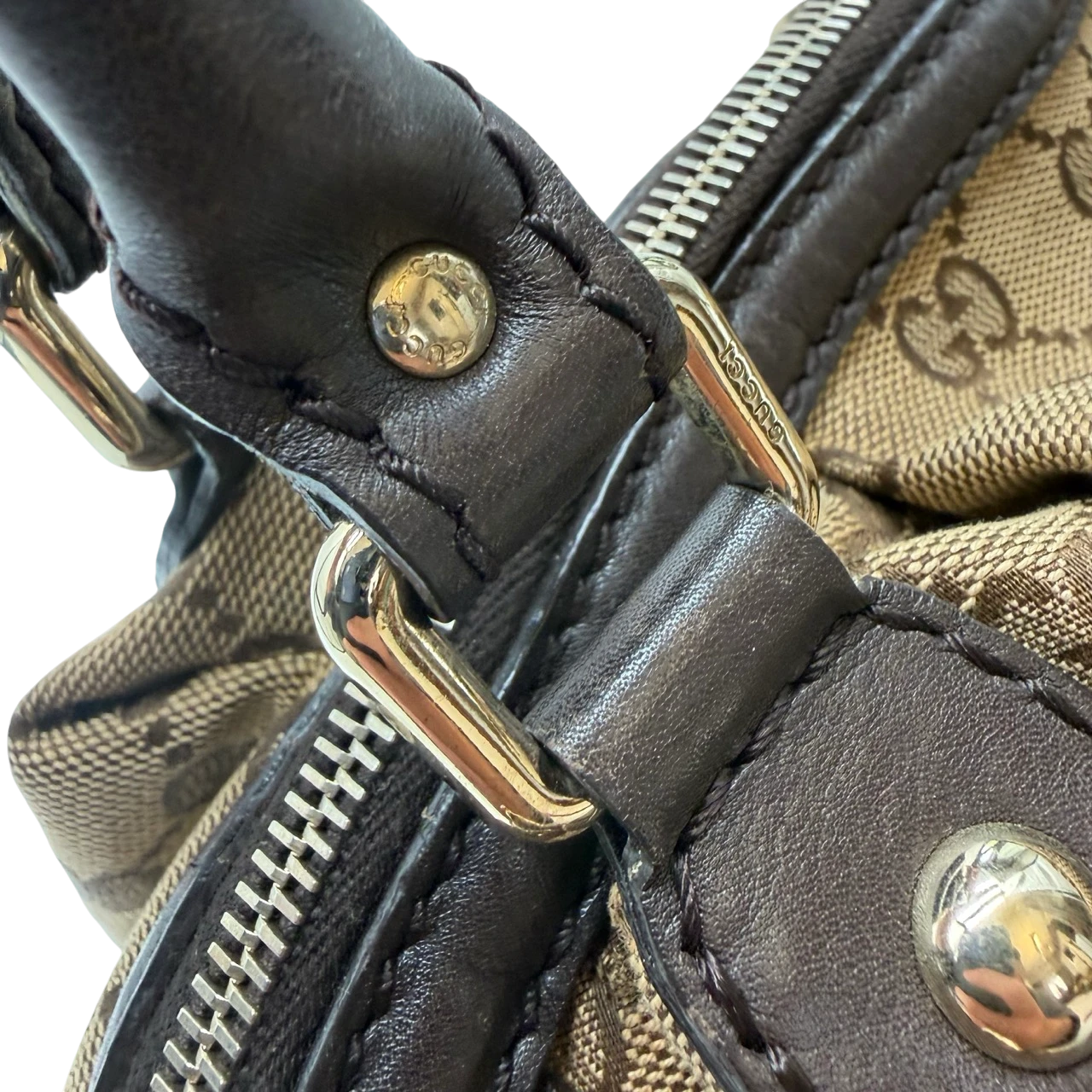Gucci Handtasche Sukey mit Umhängegurt monogram beige
