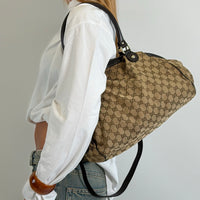 Gucci Handtasche Sukey mit Umhängegurt monogram beige