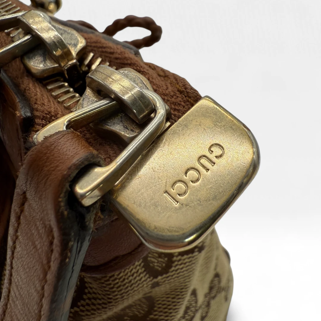 Gucci Handtasche mit Ledercharms