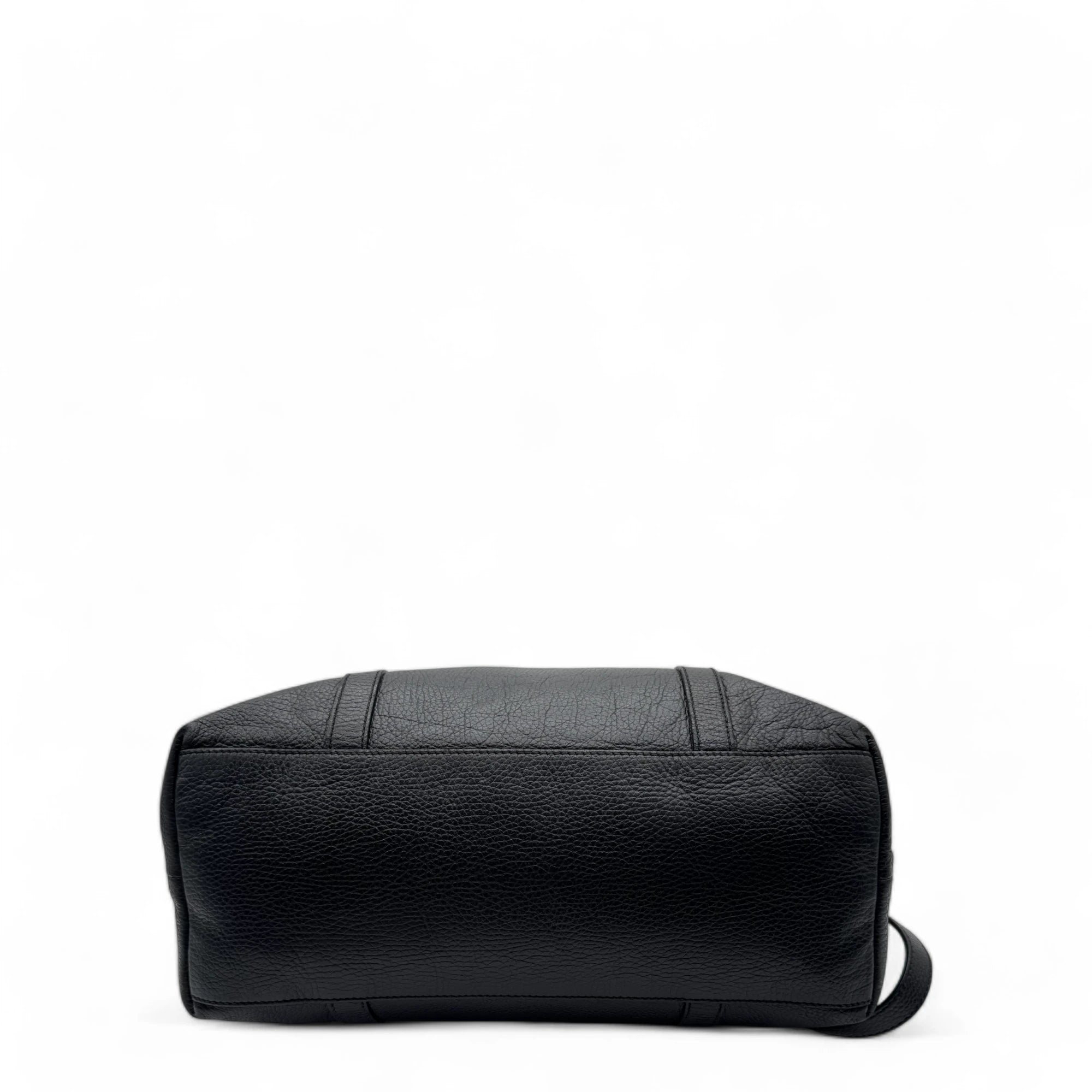 Gucci handbag with shoulder strap made of full-grain leather black