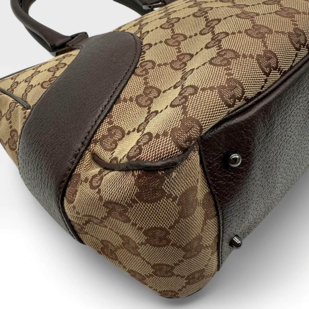Gucci handbag beige