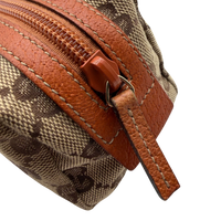 Gucci Kulturbeutel / Kosmetiktasche monogram beige – Ecken im Detail