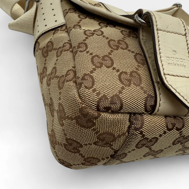 Gucci messenger bag