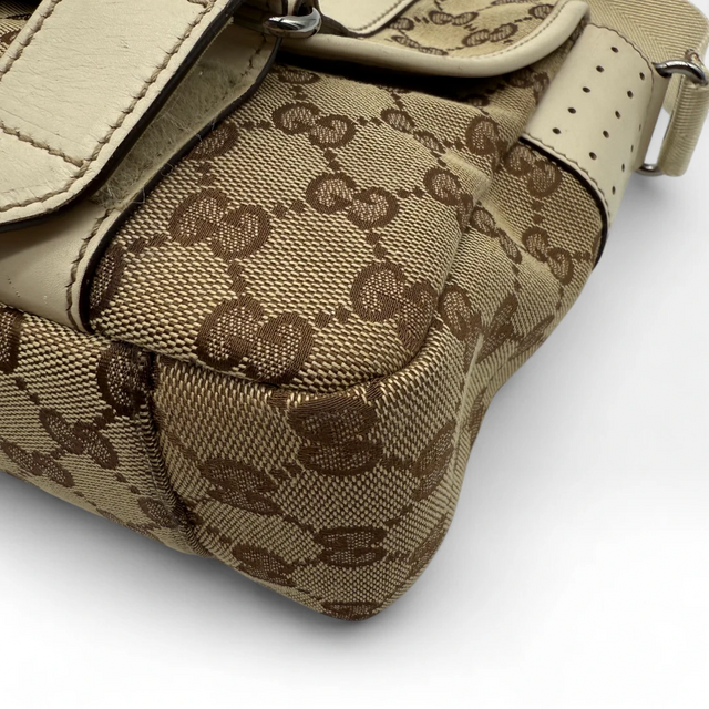 Gucci messenger bag