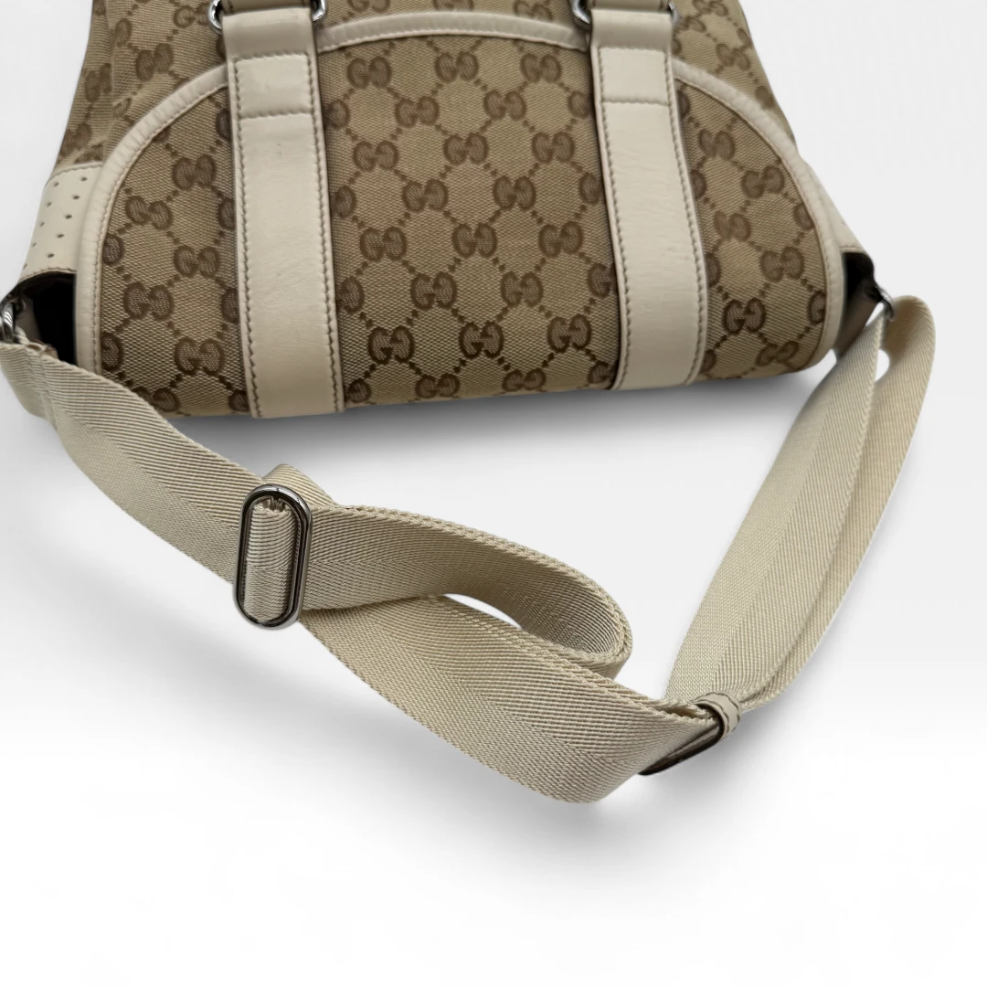 Gucci messenger bag