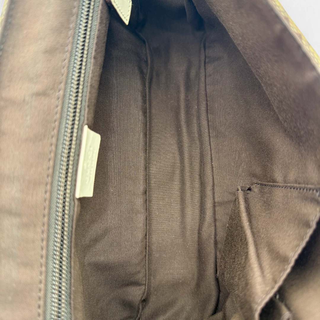 Gucci messenger bag