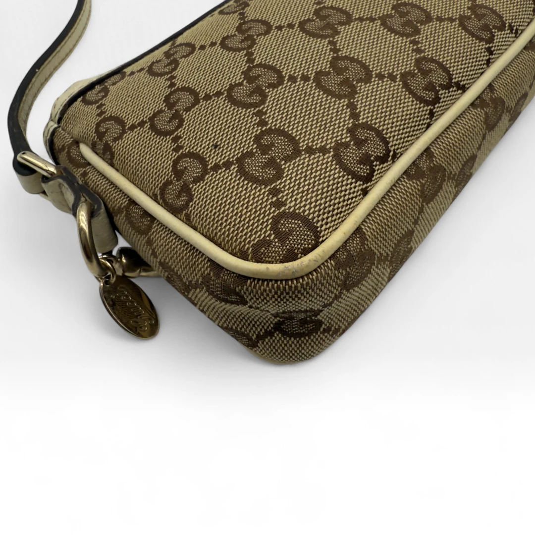 Gucci Pochette mit Charms