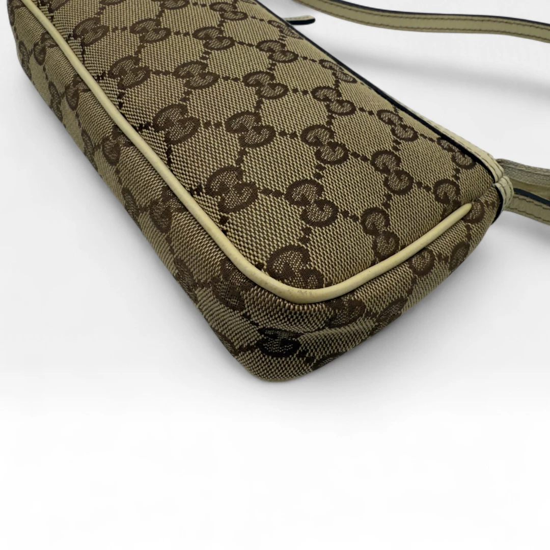 Gucci Pochette mit Charms