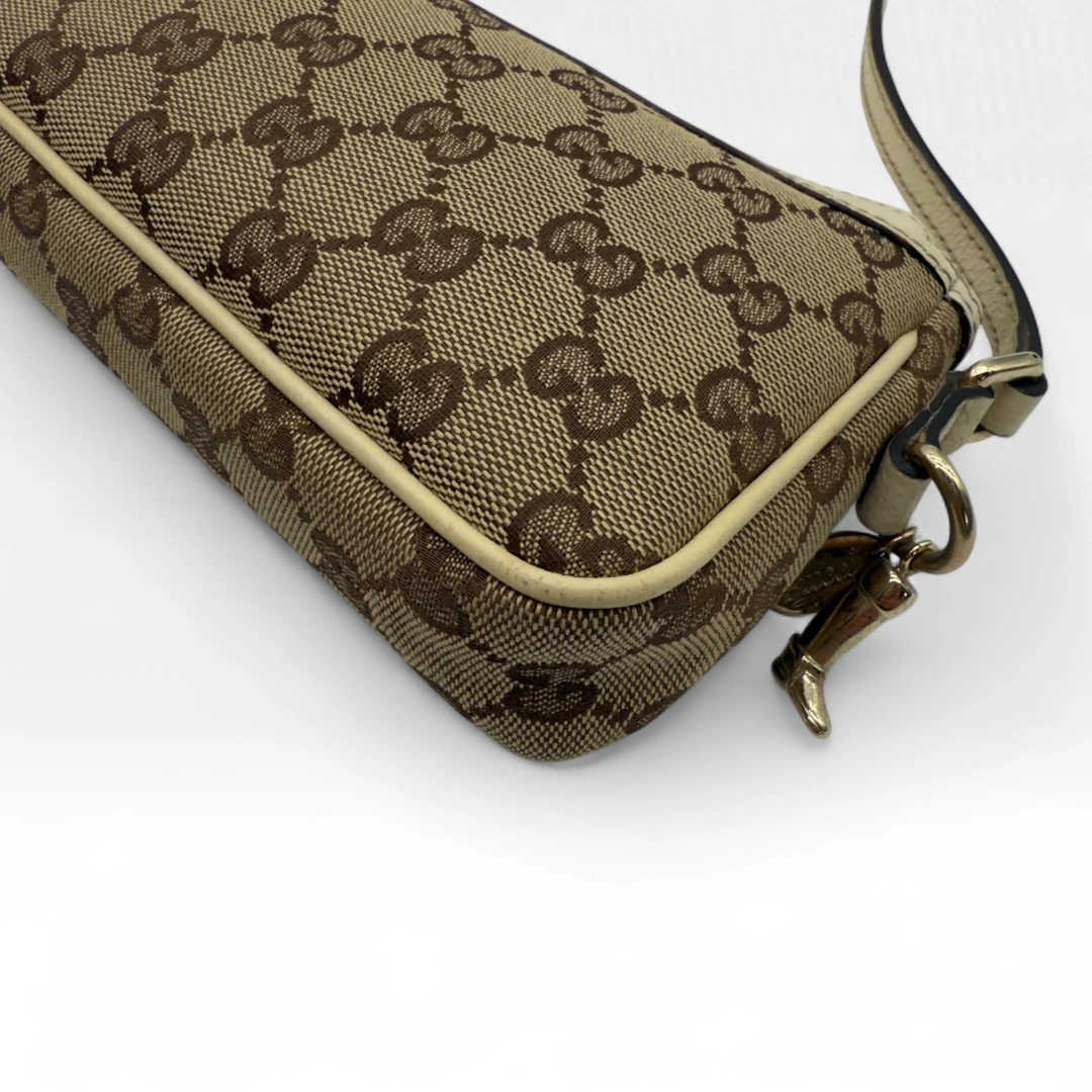 Gucci Pochette mit Charms