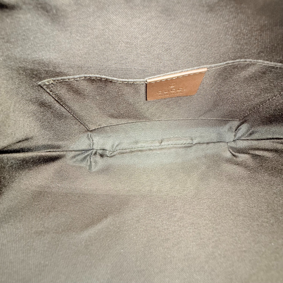 Gucci Pochette Croissant