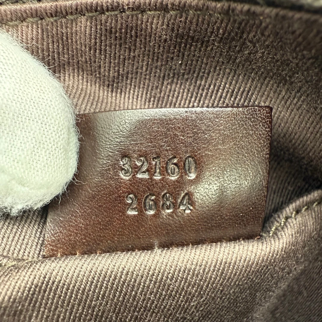 Gucci Pochette Croissant