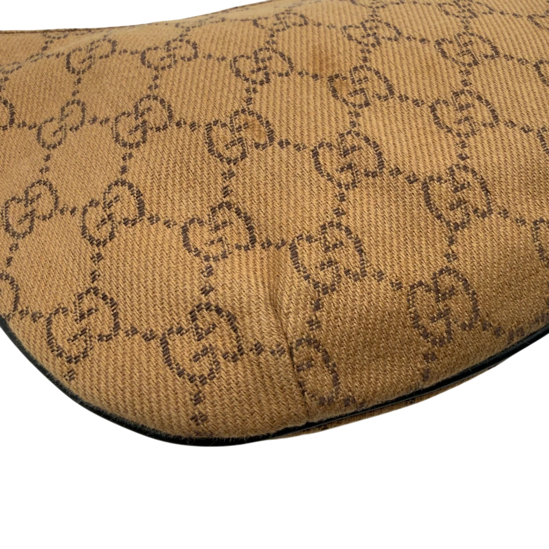 Gucci Pochette Croissant
